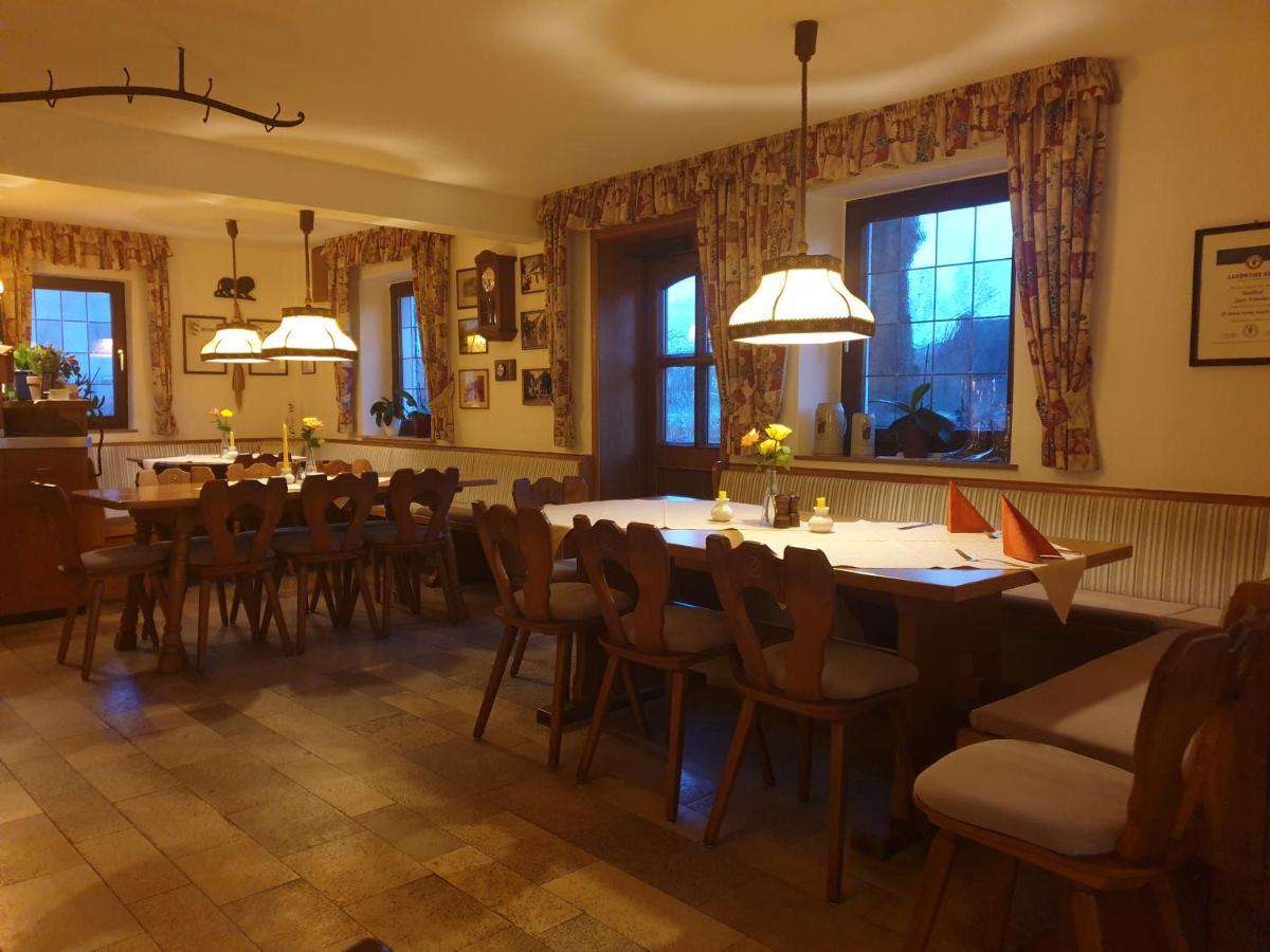 Hotel Gasthof Zum Schwan Штайнсфельд Экстерьер фото